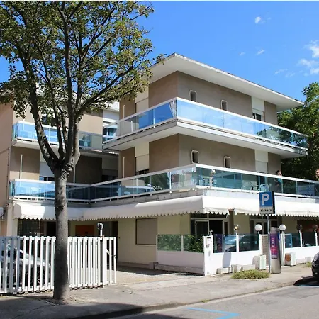 Hotell Laguna 2*